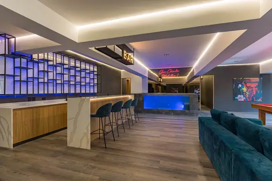 Bar