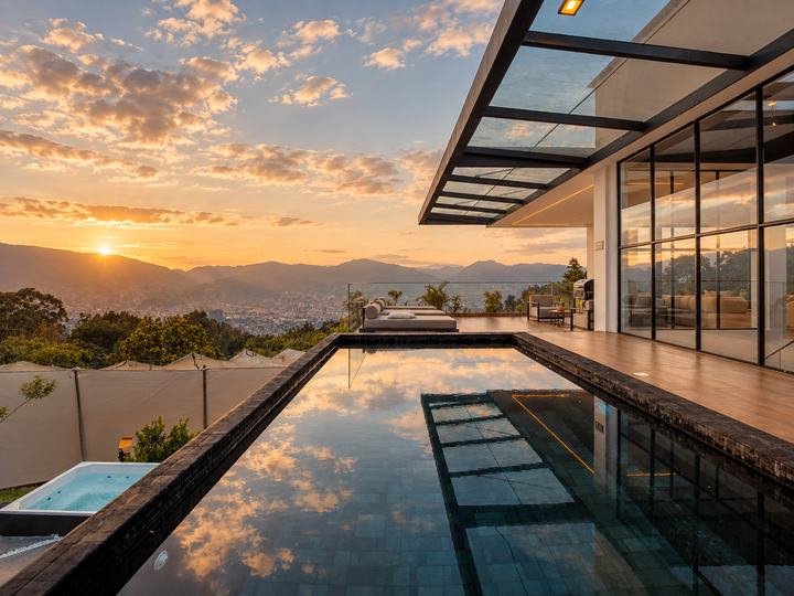 Abrir foto 6: Villa | Night Lounge | Pool & Jacuzzi | City View