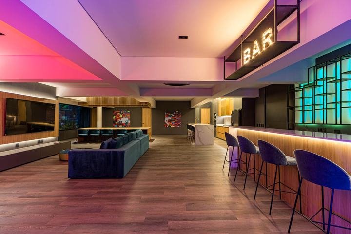 Abrir foto 5: Nightlife PH with Pool Provenza