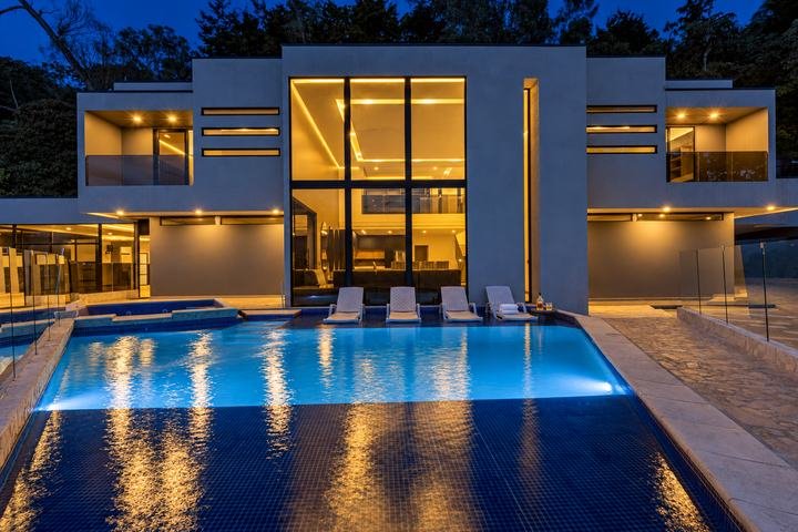 Skyline Pool Villa El Poblado